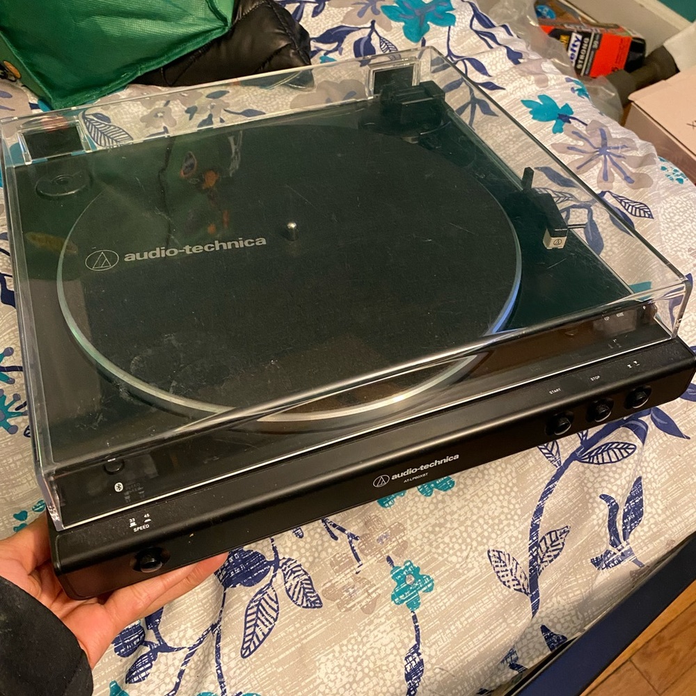 Audio-Technica AT-LP60X-GM Bluetooth Stereo Turntable 🤍
